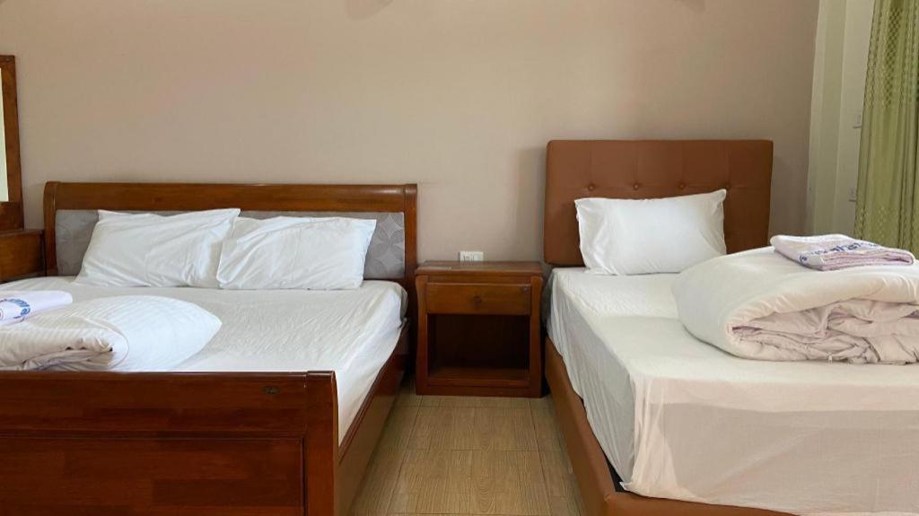 Amphoe Sawang Daen Din Prakaithong Hotel מראה חיצוני תמונה