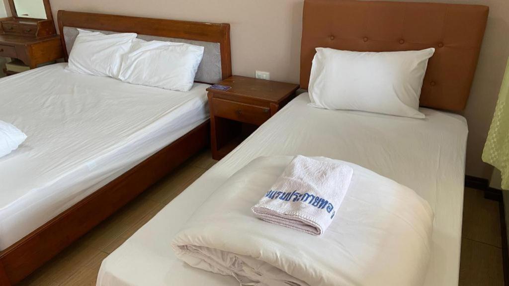 Amphoe Sawang Daen Din Prakaithong Hotel מראה חיצוני תמונה