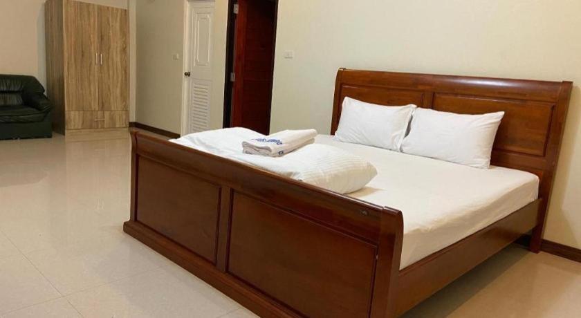Amphoe Sawang Daen Din Prakaithong Hotel מראה חיצוני תמונה