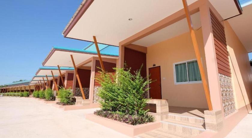 Amphoe Sawang Daen Din Prakaithong Hotel מראה חיצוני תמונה
