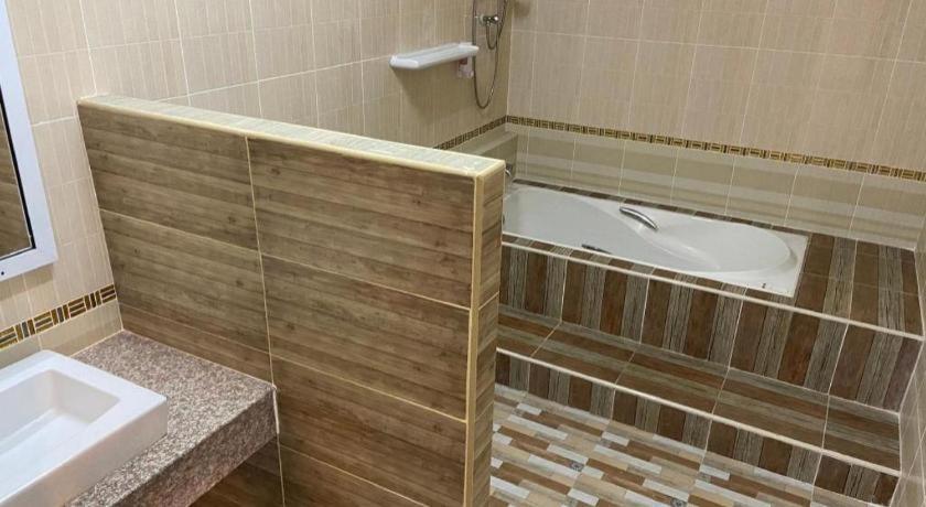 Amphoe Sawang Daen Din Prakaithong Hotel מראה חיצוני תמונה