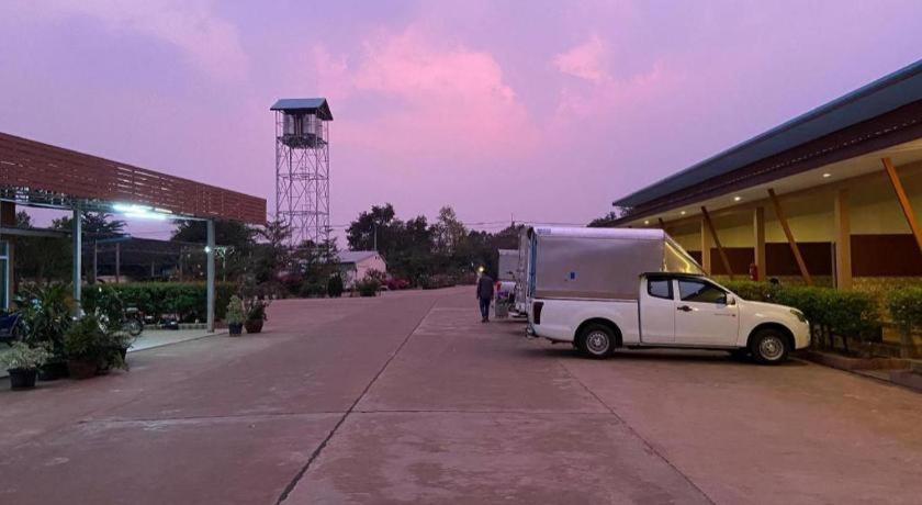 Amphoe Sawang Daen Din Prakaithong Hotel מראה חיצוני תמונה