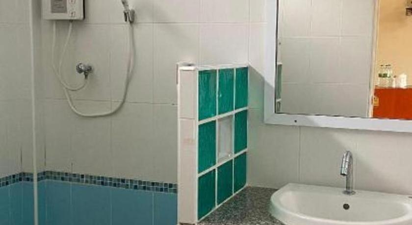 Amphoe Sawang Daen Din Prakaithong Hotel מראה חיצוני תמונה